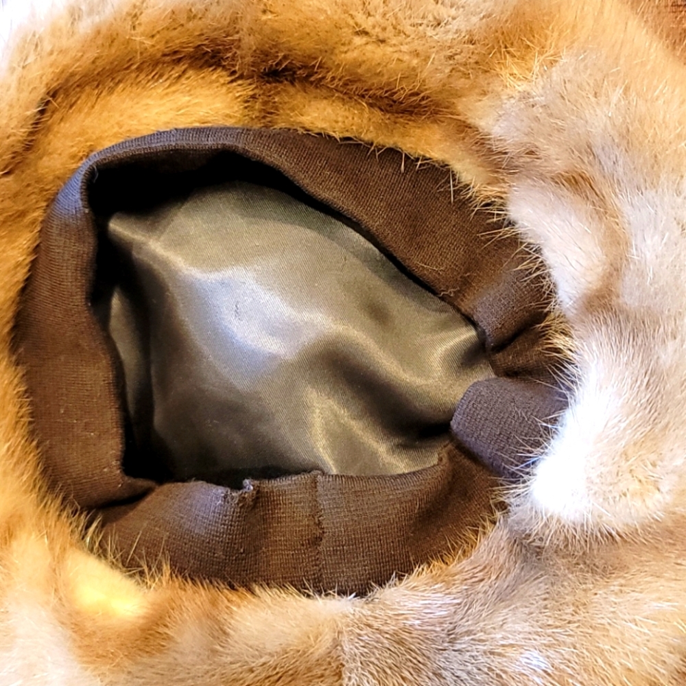 Winter Mink Beret - Picture 2 of 6